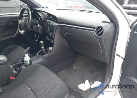 2011 Scion Tc from USA, damaged, VIN JTKJF5C77B3002962